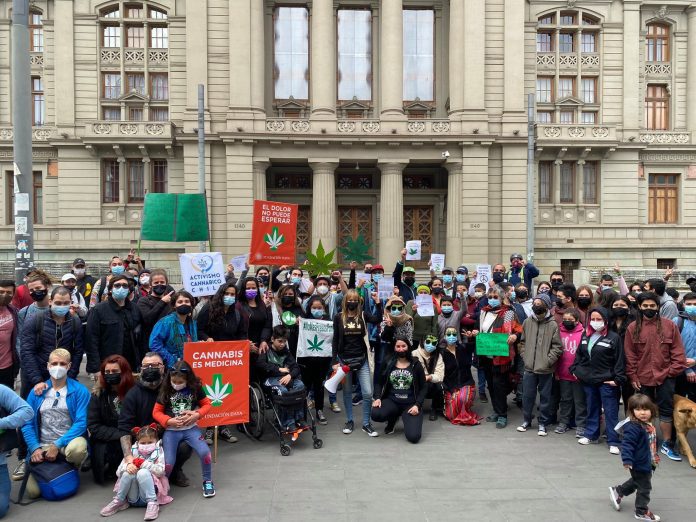Protesta Fundación Daya por Ley Rodrigo Barraza Protesta Fundación Daya por Ley Rodrigo Barraza