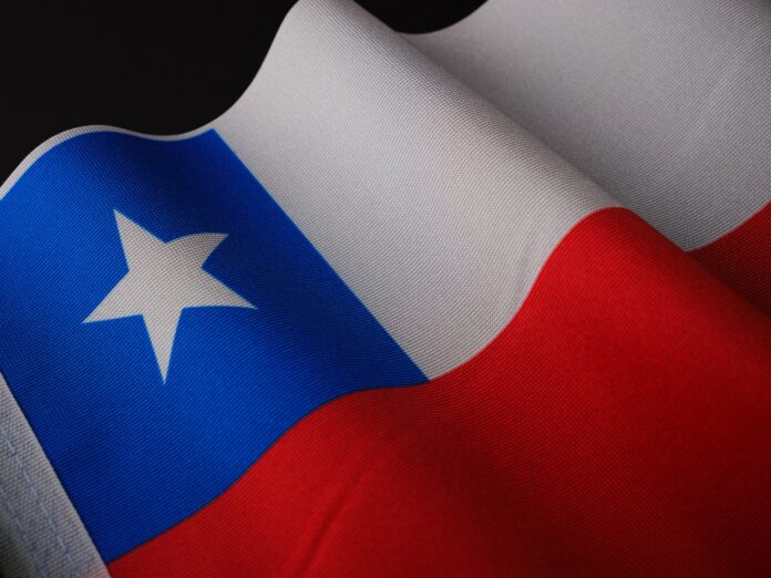 Foto de Engin Akyurt: https://www.pexels.com/es-es/foto/bandera-textil-chile-bandera-nacional-15483599/